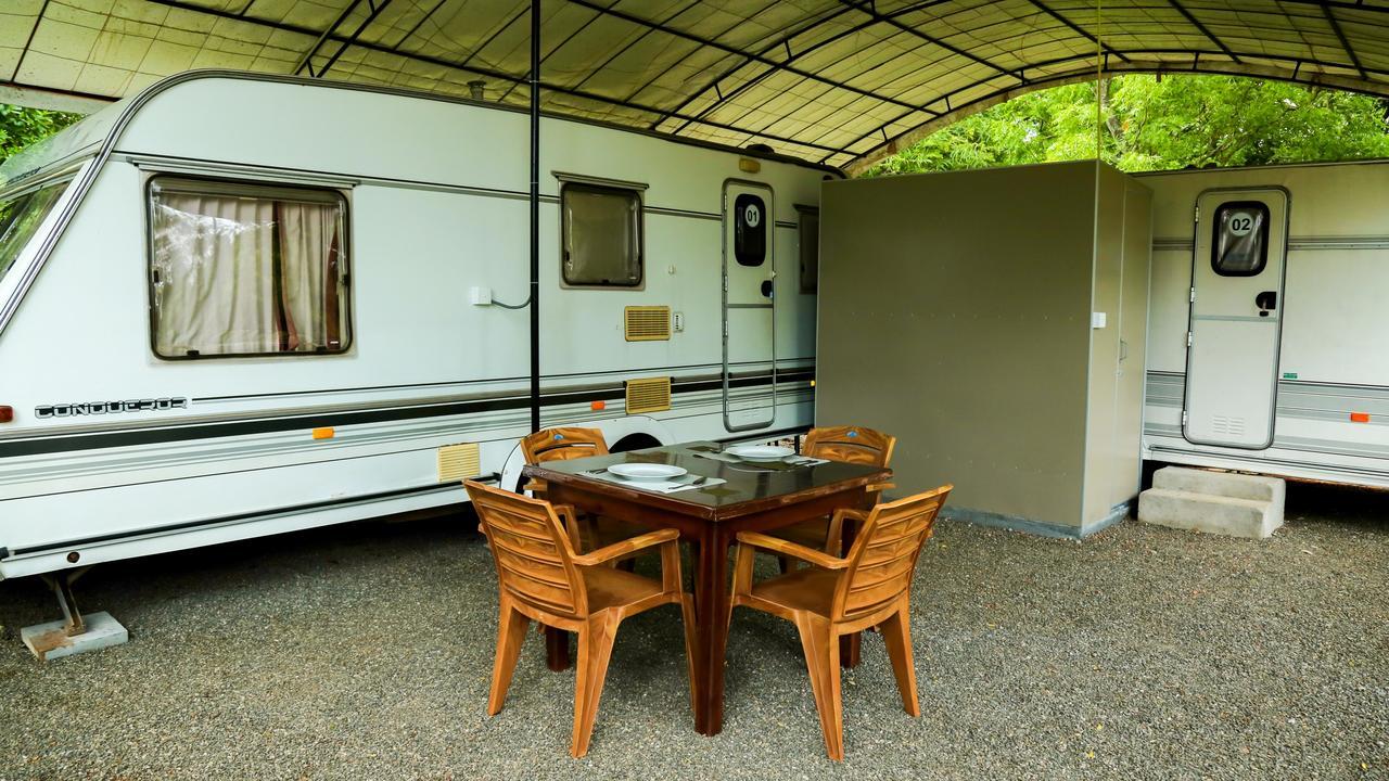 Bed and Breakfast Malwathu Oya Caravan Park Anuradhapura Exterior foto