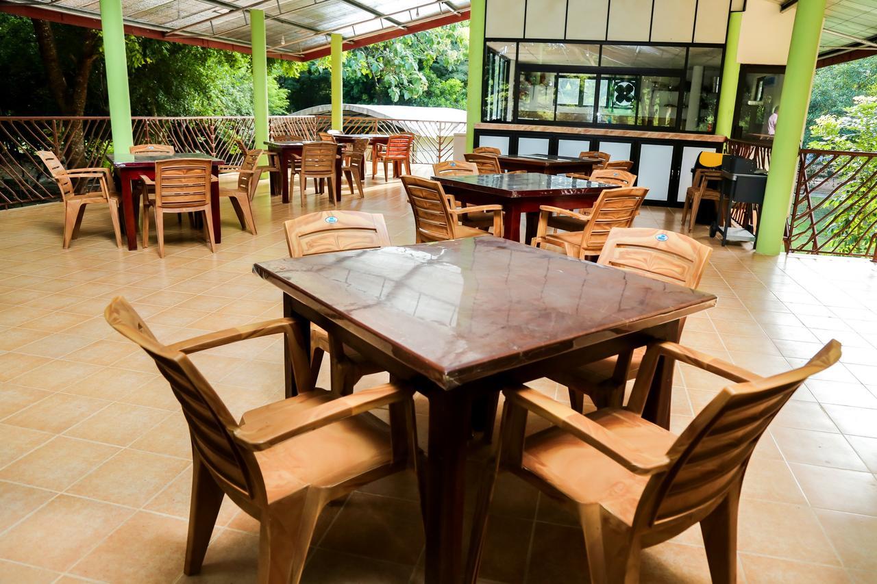 Bed and Breakfast Malwathu Oya Caravan Park Anuradhapura Exterior foto